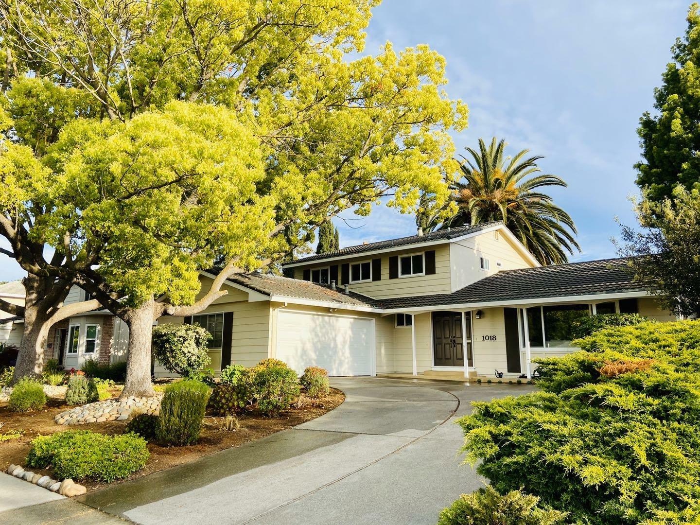 Property Photo: 1018 Akio Way CA 95120