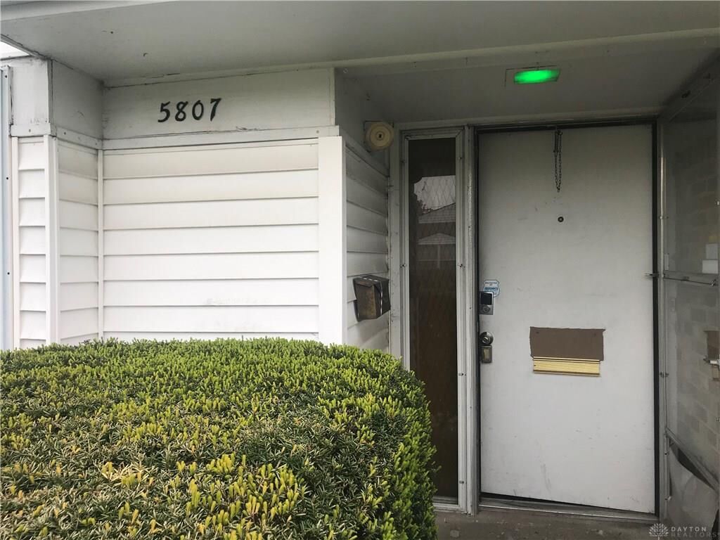 Property Photo: 5807 Troy Villa Boulevard OH 45424