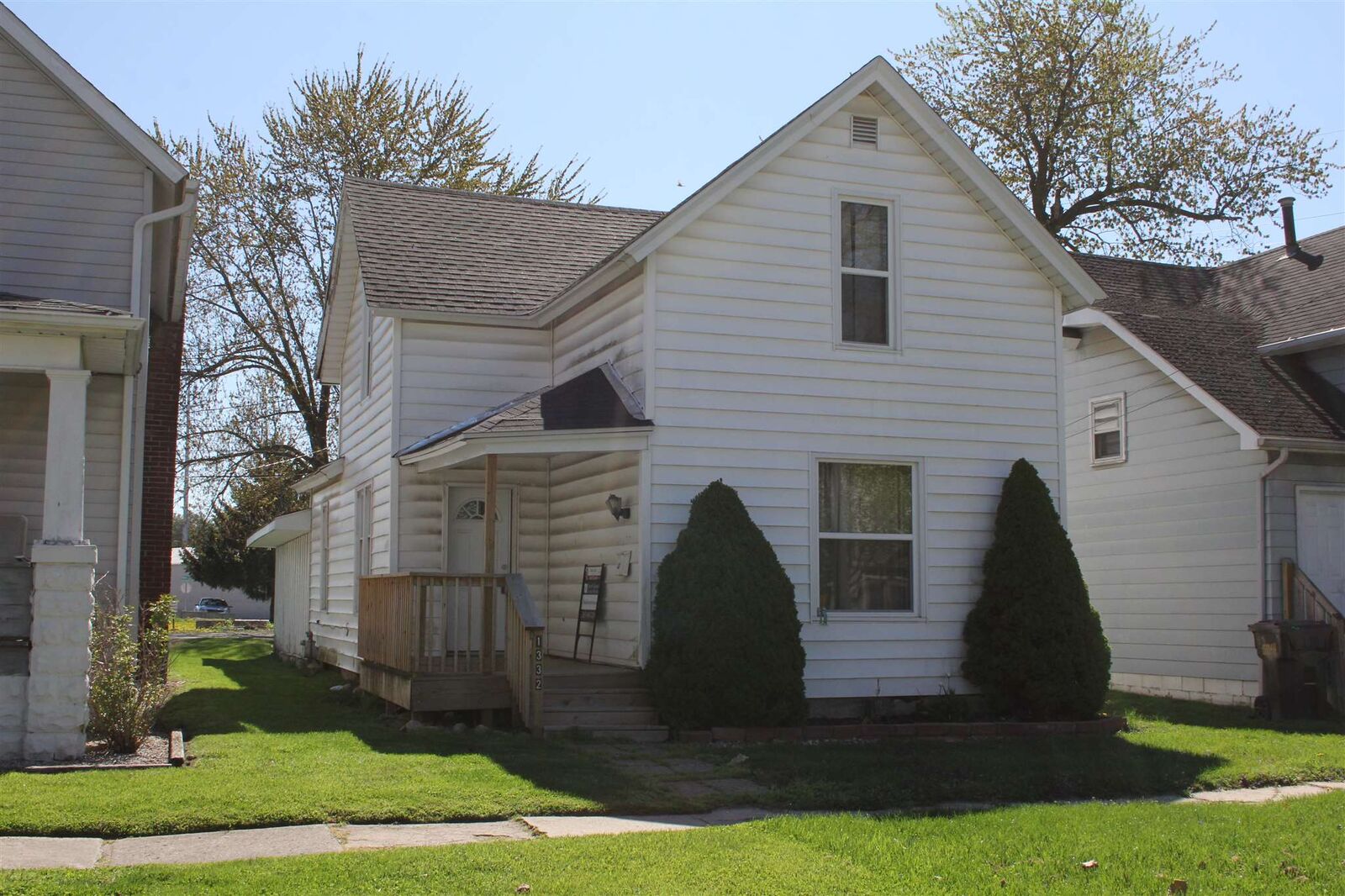 Property Photo:  1332 S Jackson Street  IN 46706 