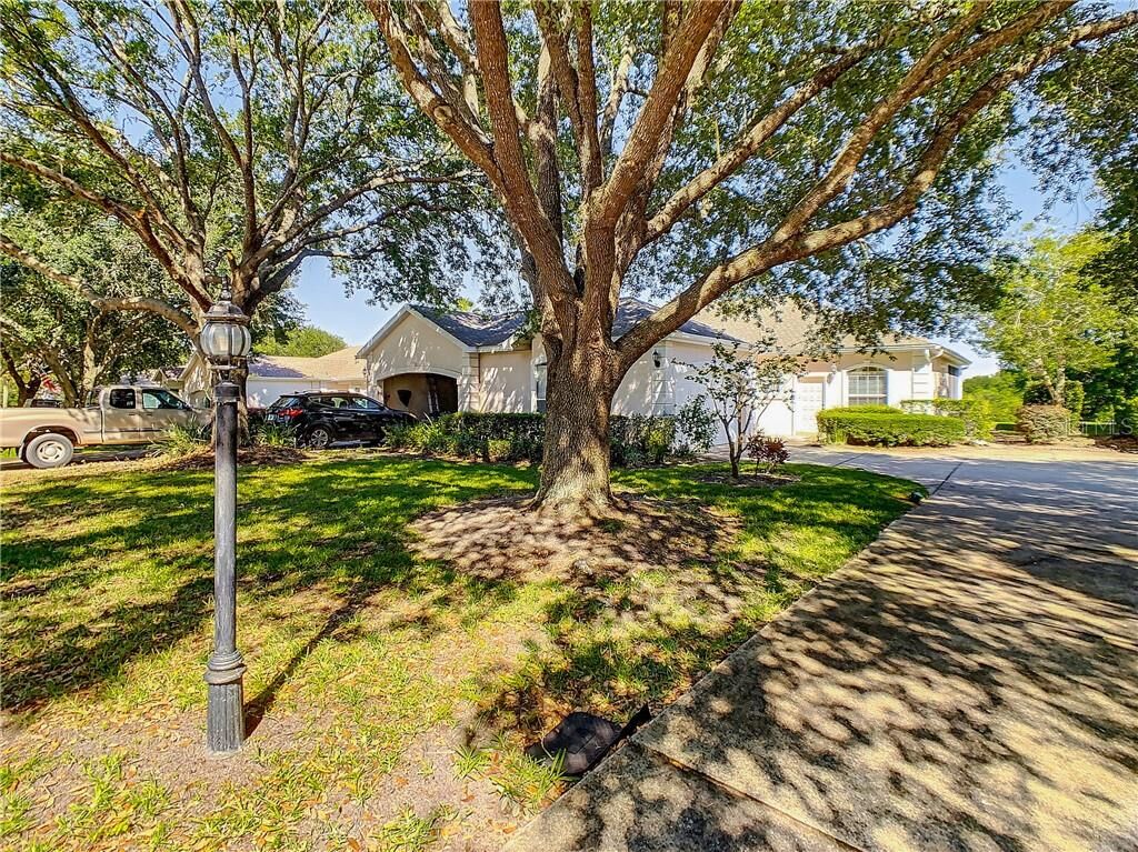 Property Photo: 6208 Topsail Road FL 32159