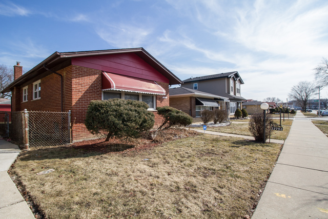 Property Photo: 11751 South Justine Street South IL 60643