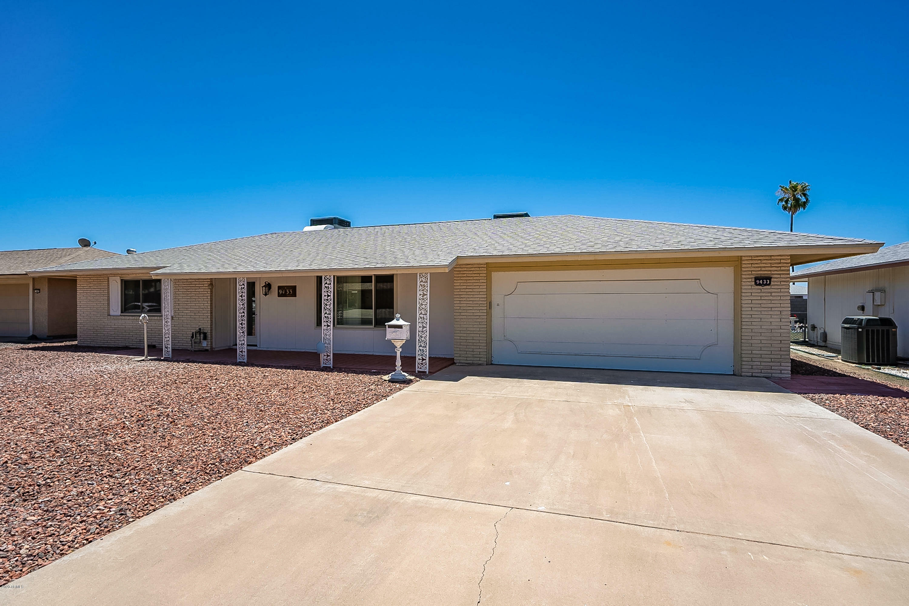 Property Photo:  9433 W Greenway Road  AZ 85351 