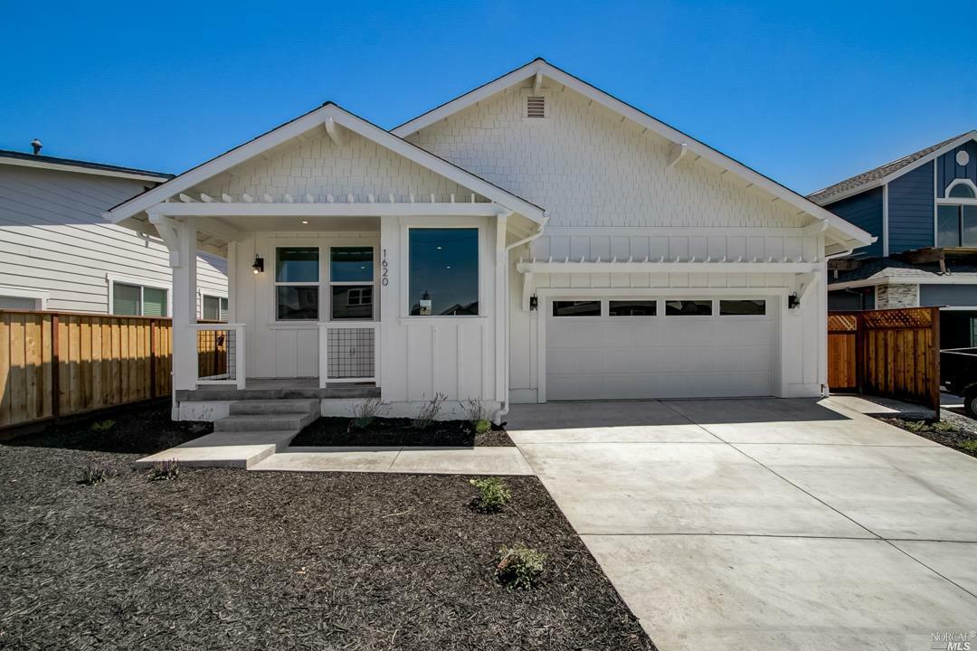 Property Photo: 1620 Keoke Court CA 95403