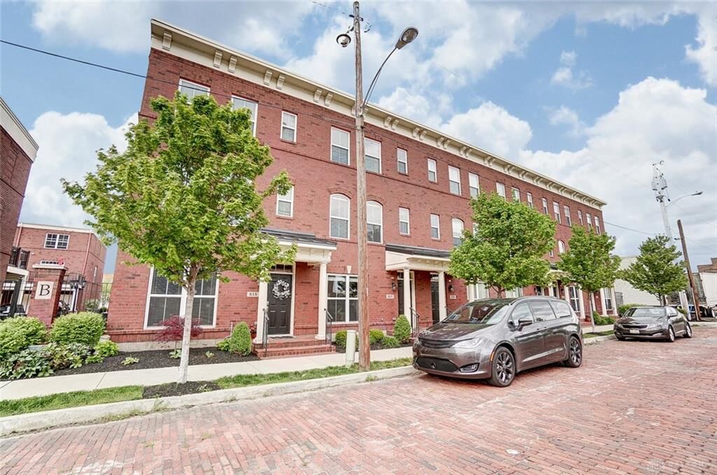 Property Photo: 515 N Ford Street OH 45402