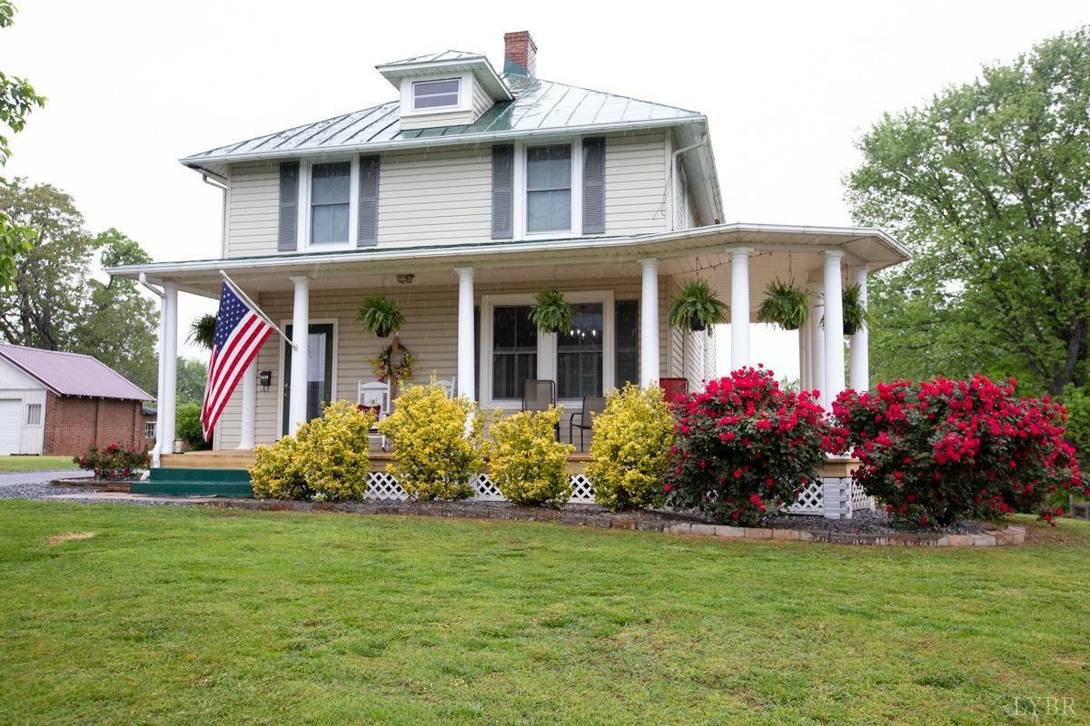 Property Photo:  1215 Longwood Avenue  VA 24523 