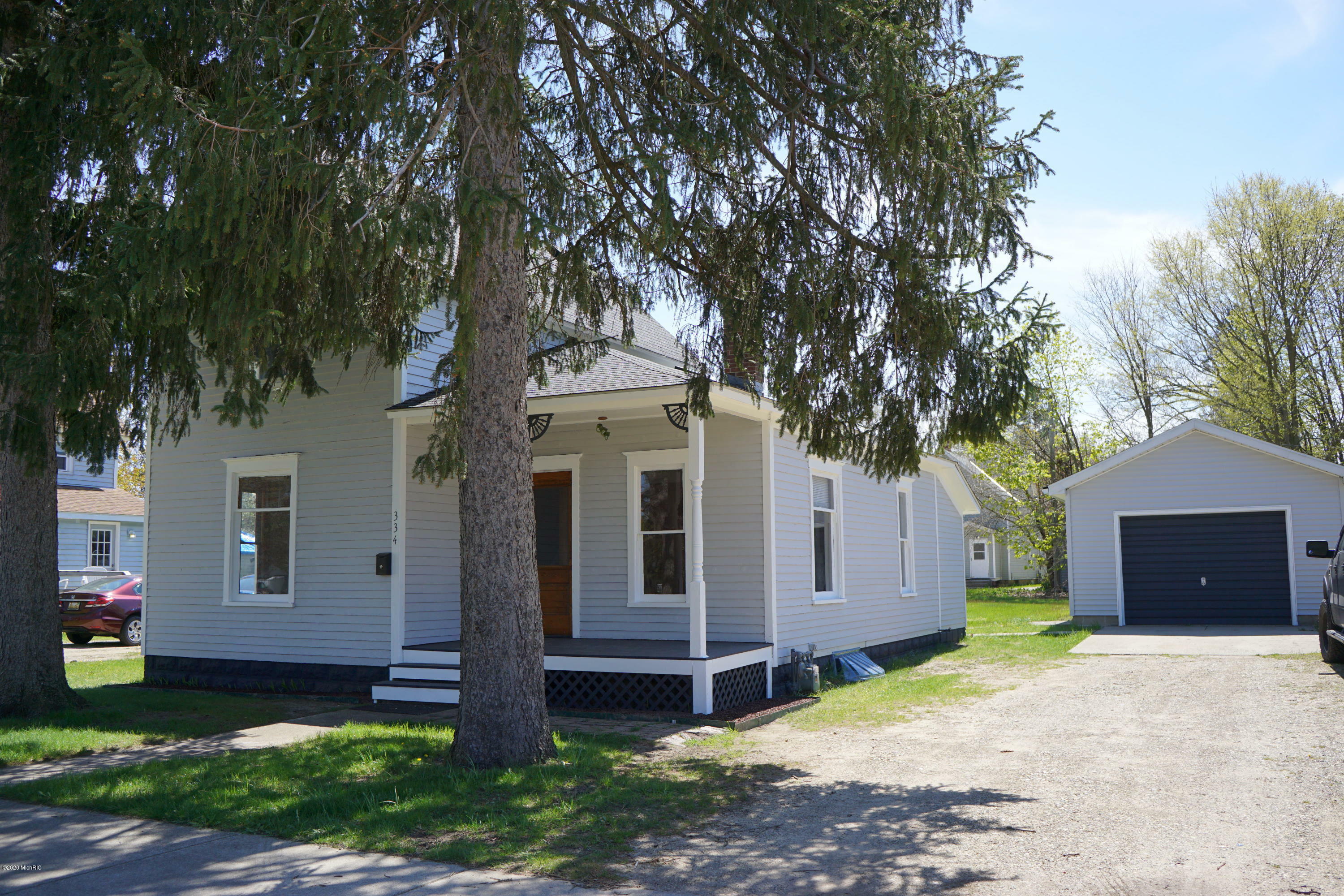 Property Photo:  334 Herkimer Street  MI 49010 