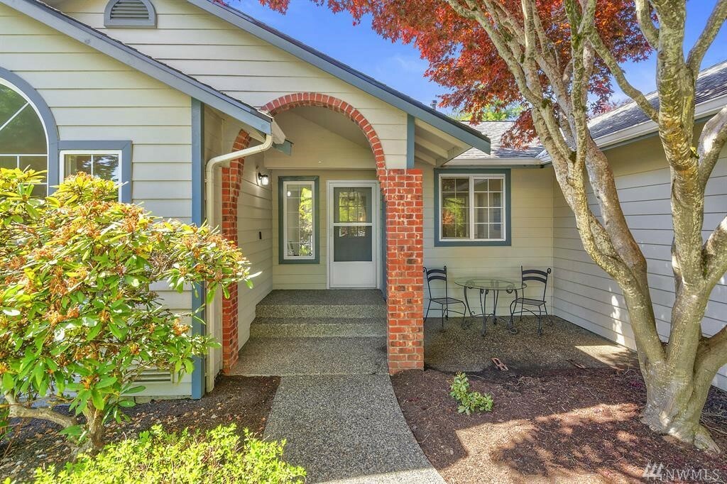 Property Photo: 12903 13th Place NE WA 98258