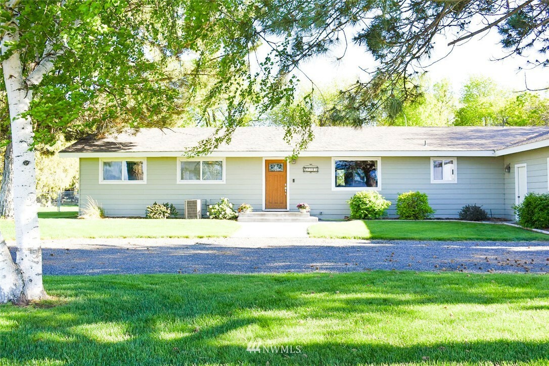 12011 Baseline Road E  Moses Lake WA 98837 photo