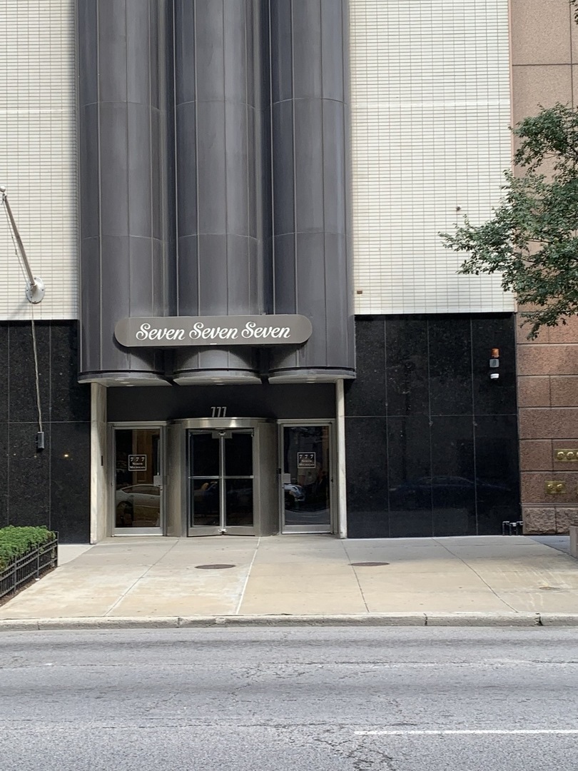 Property Photo: 777 North Michigan Avenue 1906 IL 60611