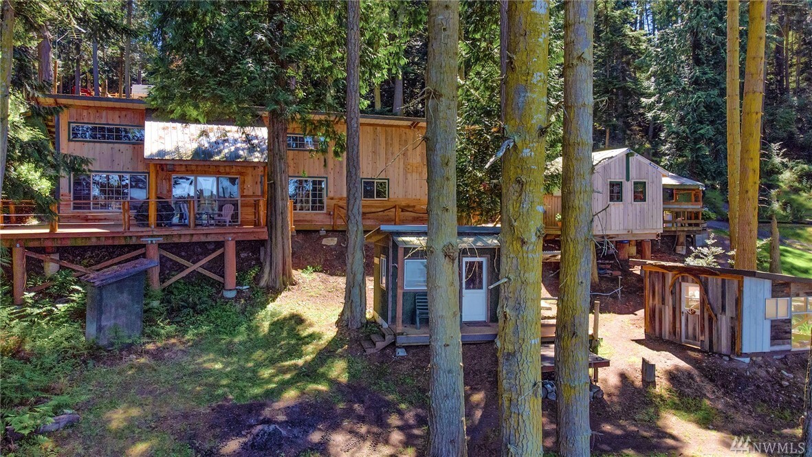 Property Photo: 174 Island View Place WA 98261