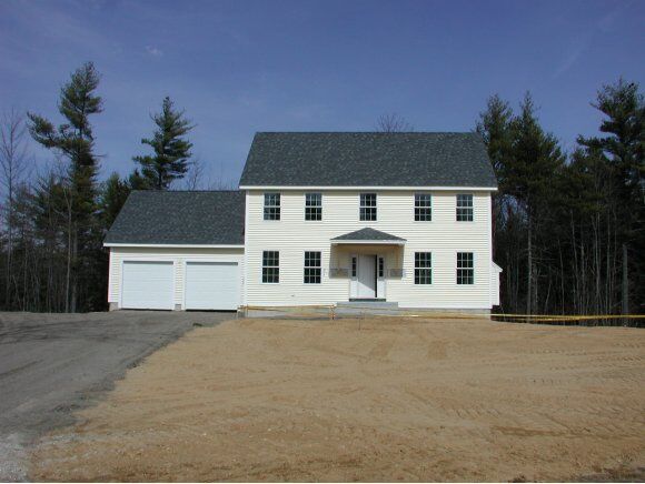 Property Photo:  18 Peaslee Road  NH 03304 