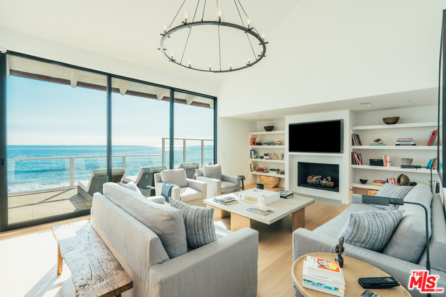 Property Photo: 26826 Malibu Cove Colony Dr CA 90265