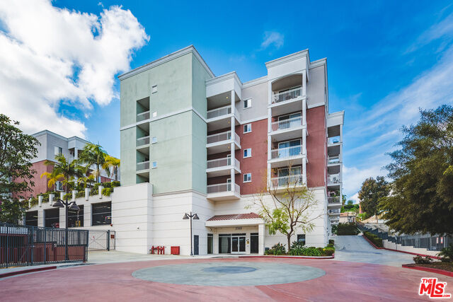 Property Photo: 3740 Santa Rosalia Dr 221 CA 90008