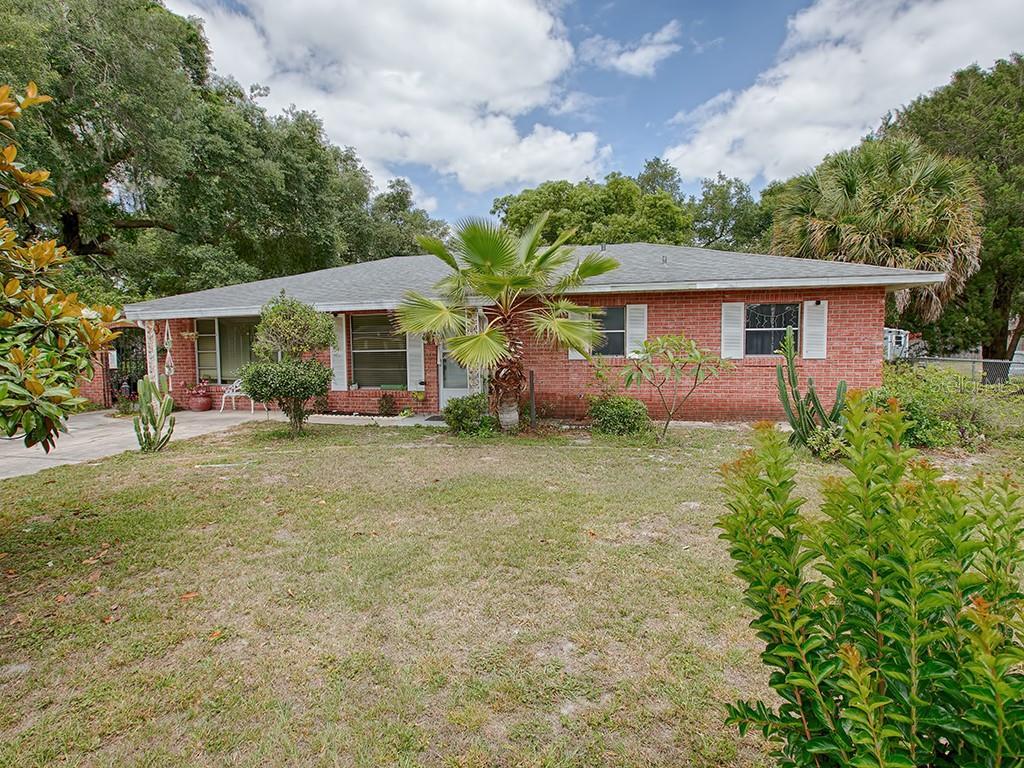 Property Photo: 2108 Hollywood Drive FL 34748