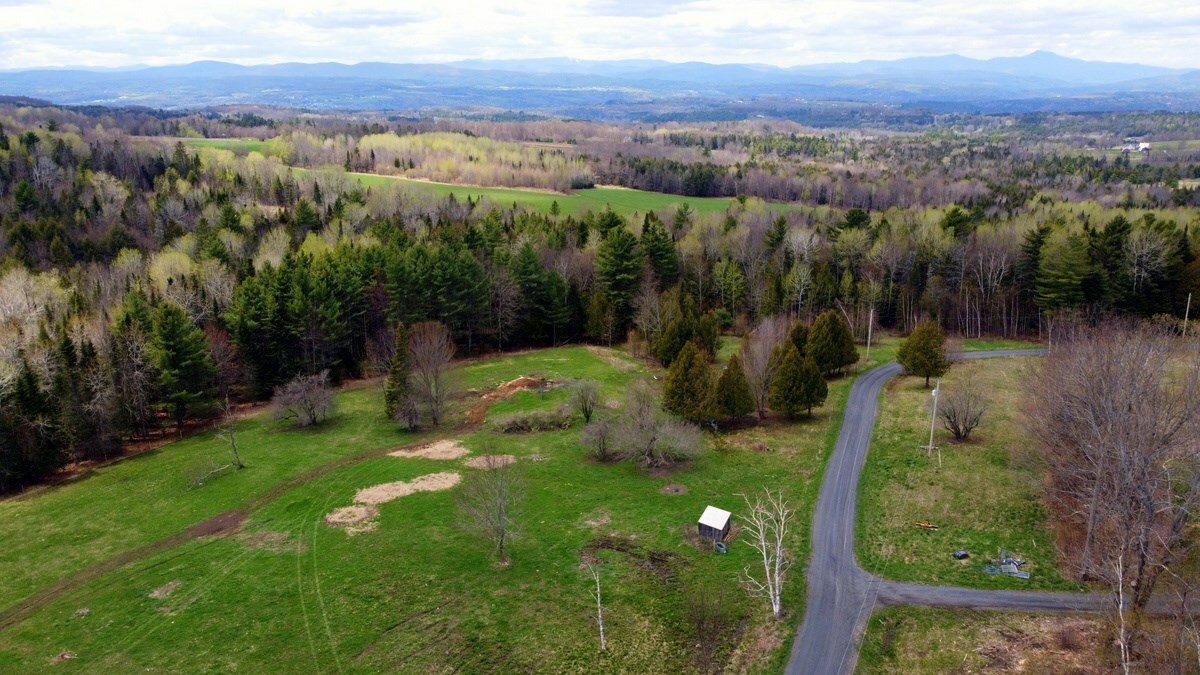 Property Photo:  3361 Upper Road  VT 05667-9645 