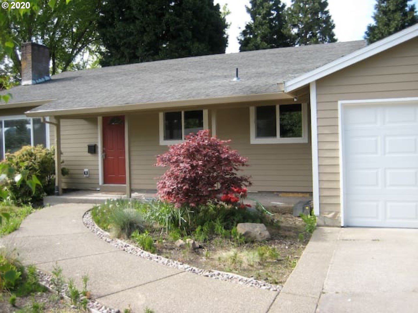 Property Photo:  12800 SW Camelia St  OR 97005 