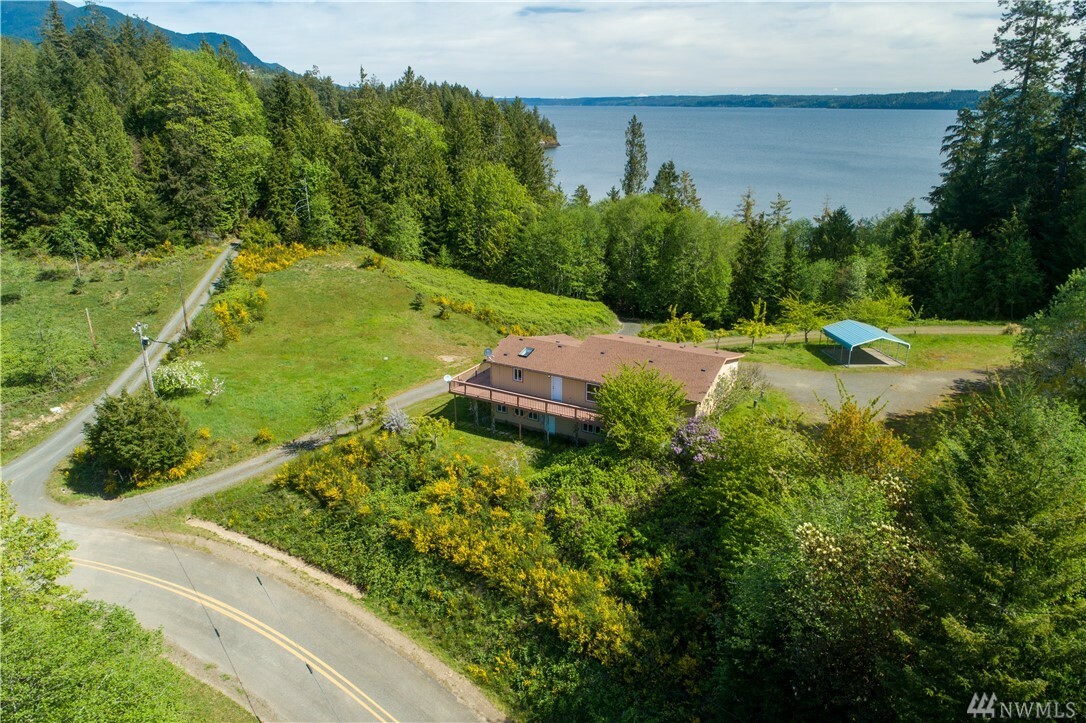 Property Photo:  1113 Black Point Rd  WA 98320 