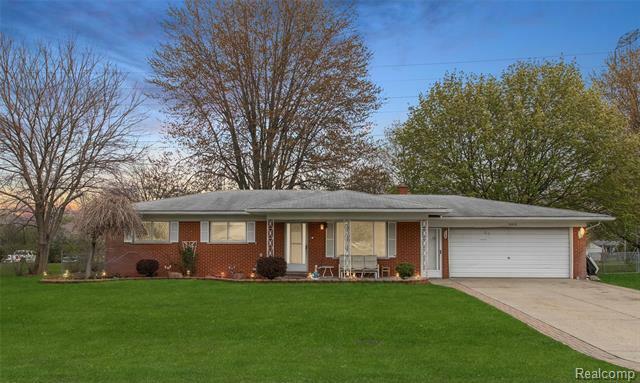 Property Photo:  50816 Linda Lane  MI 48317 