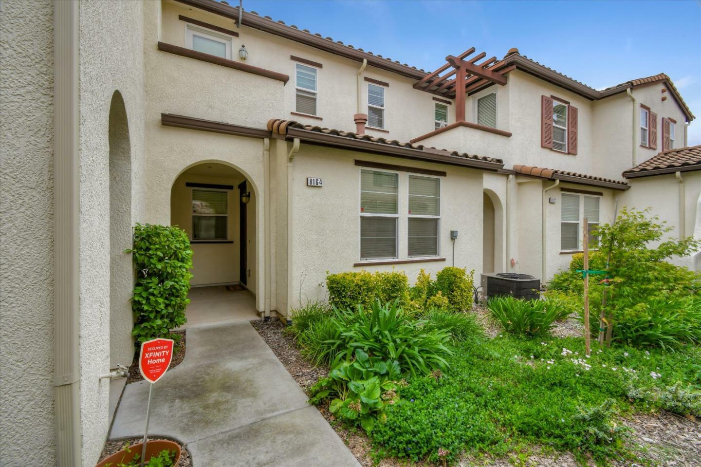 Property Photo: 8164 Crystal Walk Circle 136 CA 95758