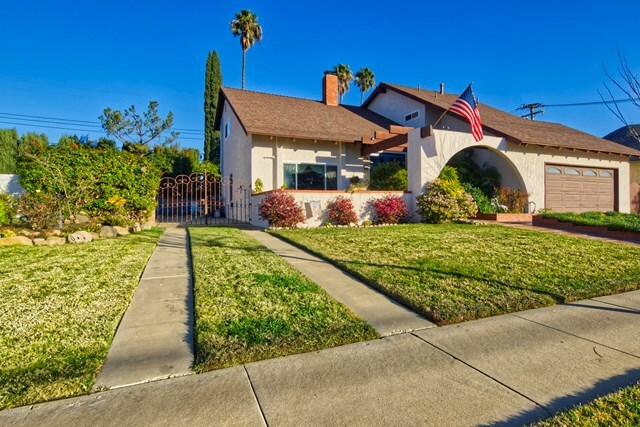 Property Photo:  64 S E Kelly Road  CA 91320 