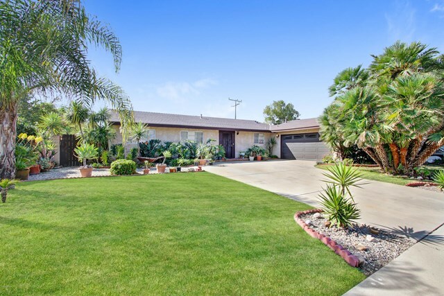 Property Photo:  1724 Moore Street  CA 93065 