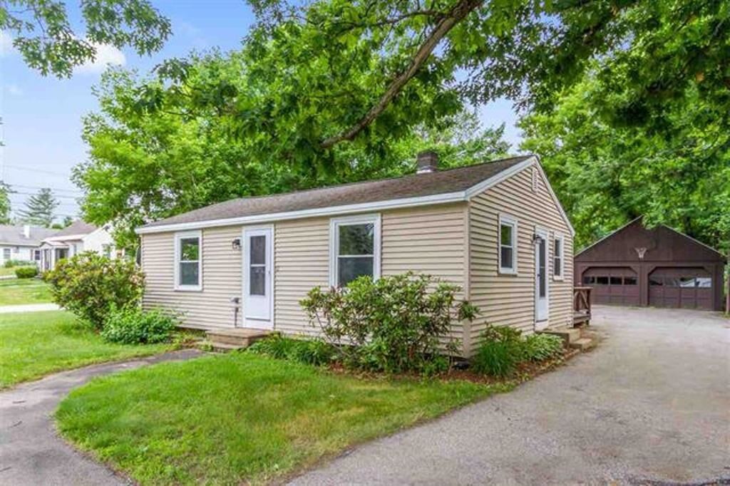 Property Photo:  11 Martins Ferry Road  NH 03106 