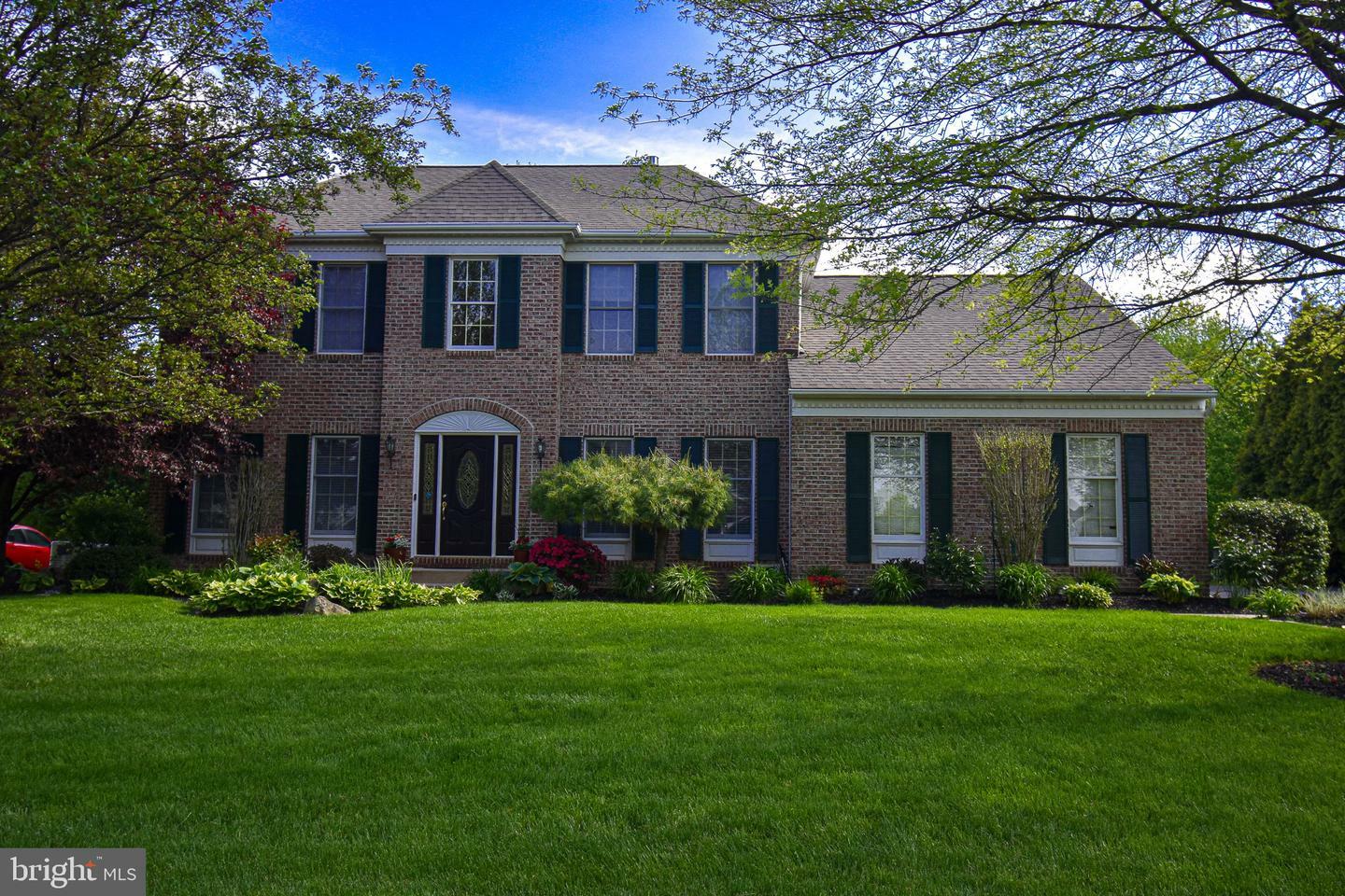 Property Photo:  4205 Leslie Drive  PA 18902 