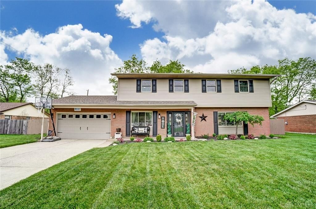 Property Photo: 233 Lake Forest Drive OH 45449