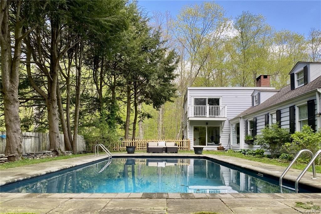 Property Photo:  195 N Salem Road  NY 10597 