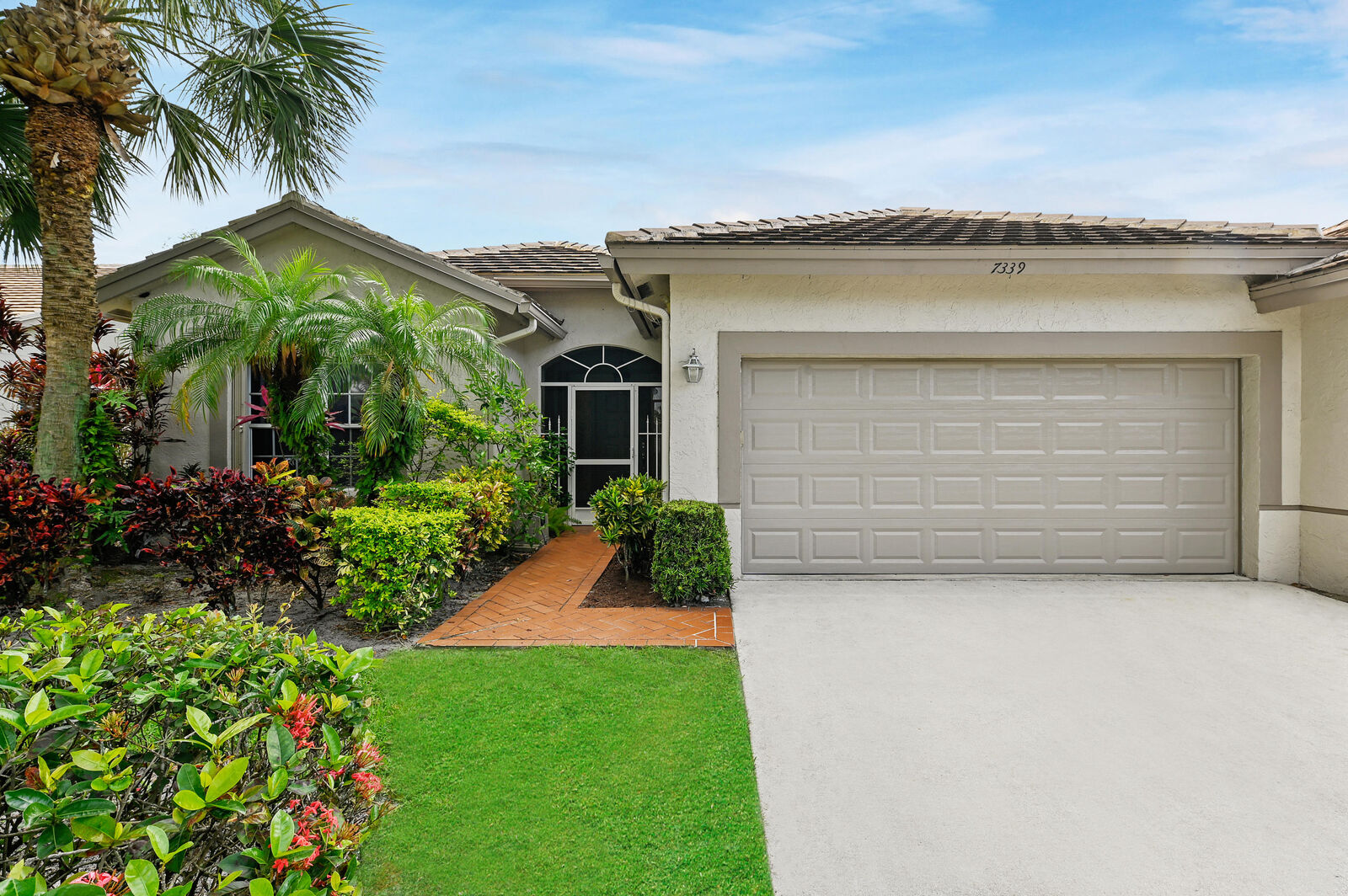 Property Photo:  7339 Rockbridge Circle  FL 33467