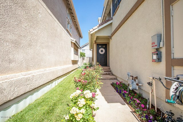 Property Photo:  2884 Capella Way  CA 91362 