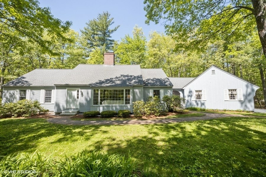 Property Photo:  2 Sherburne Drive  NH 03031 