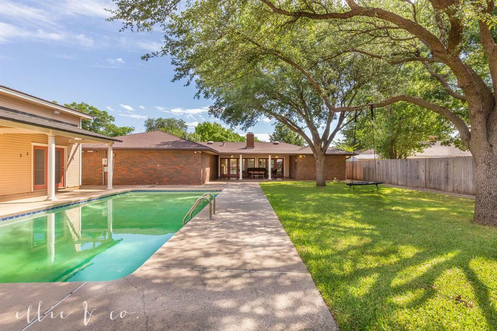 Property Photo:  2326 Brookhollow Drive  TX 79605 