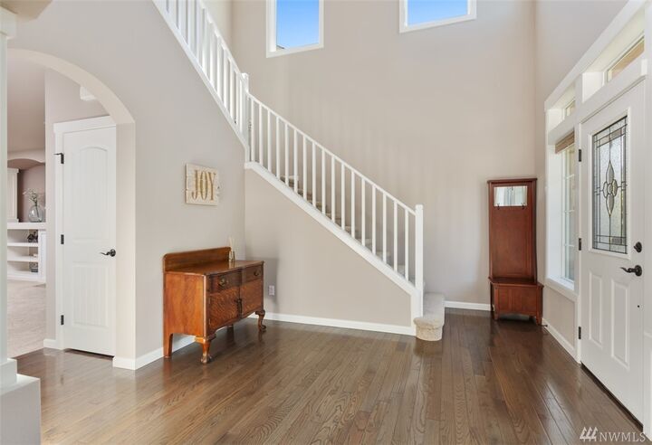 Property Photo:  1802  69th Street SE  WA 98092 