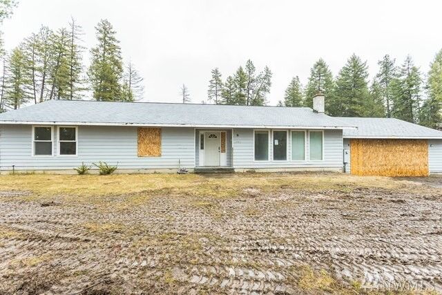 Property Photo:  20412 N Greenbluff Drive  WA 99005 