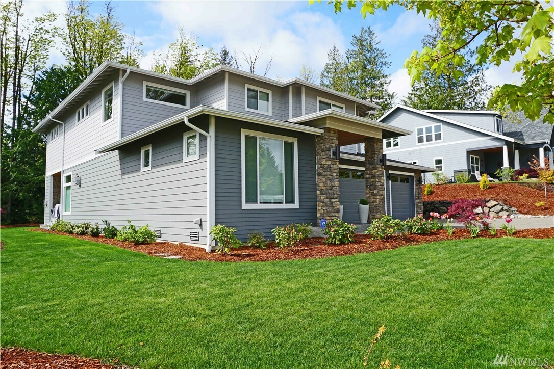 Property Photo:  8008 E Commons Ct  WA 98366 