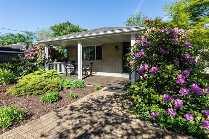 Property Photo:  1650 Craig Drive  PA 15642 