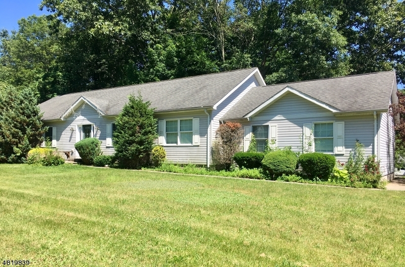 Property Photo:  46 Valley Trl  NJ 07438 