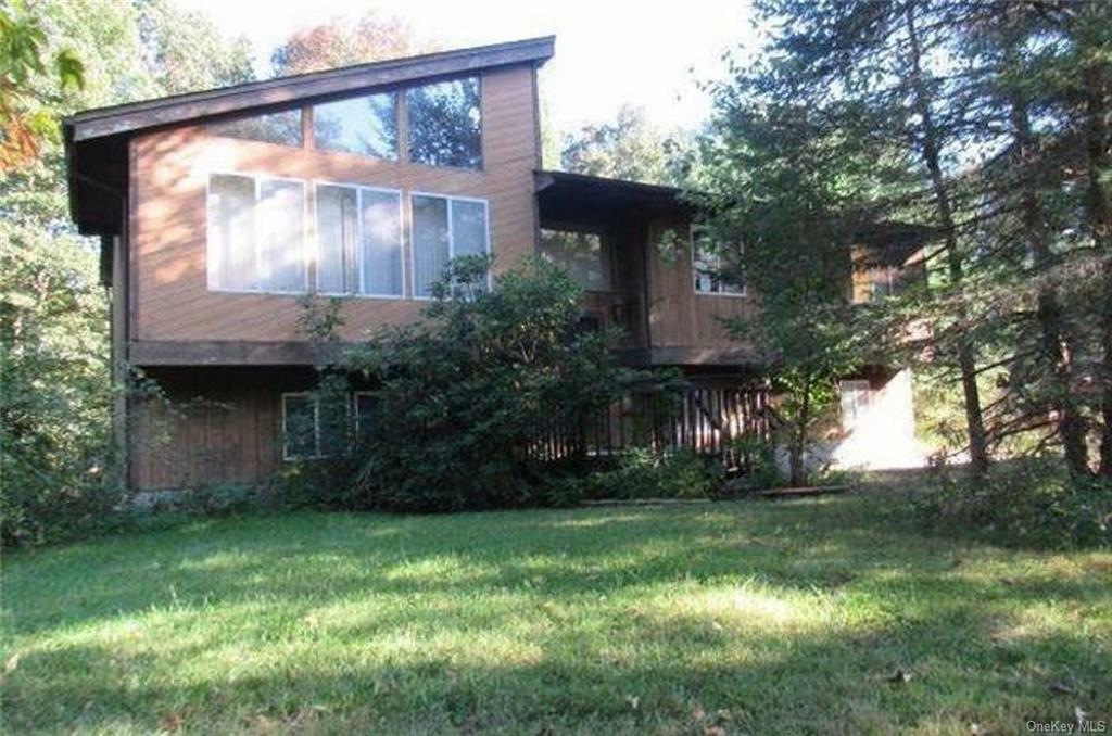 Property Photo: 32 Wedgewood Lane NY 10940