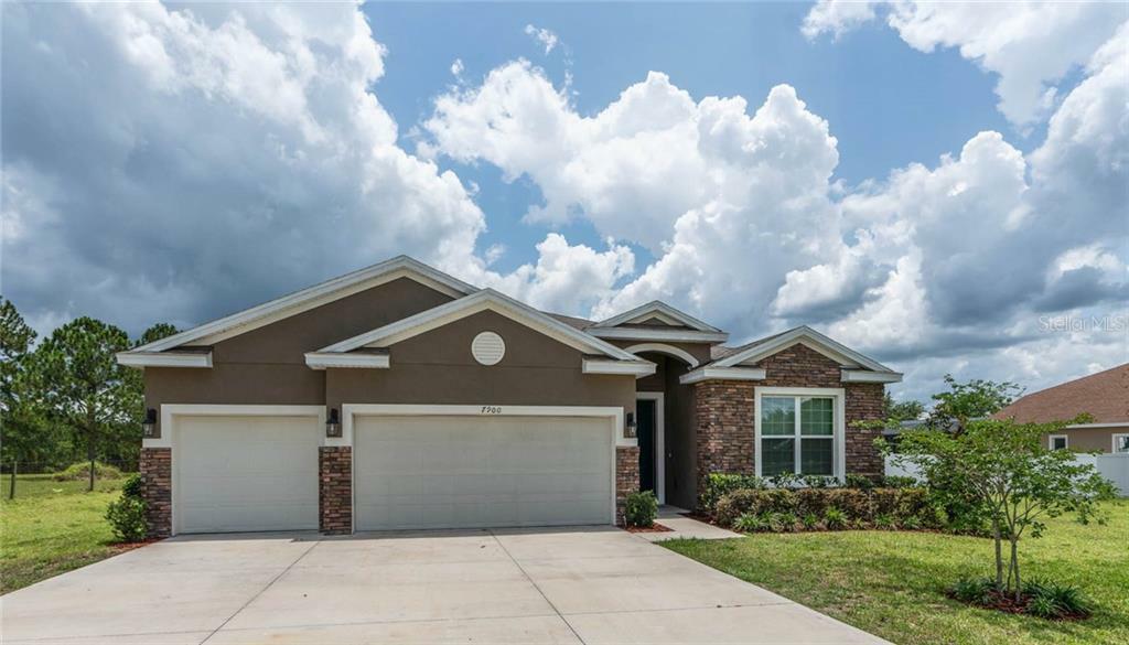 Property Photo:  7900 Sunnyside Drive  FL 34748 