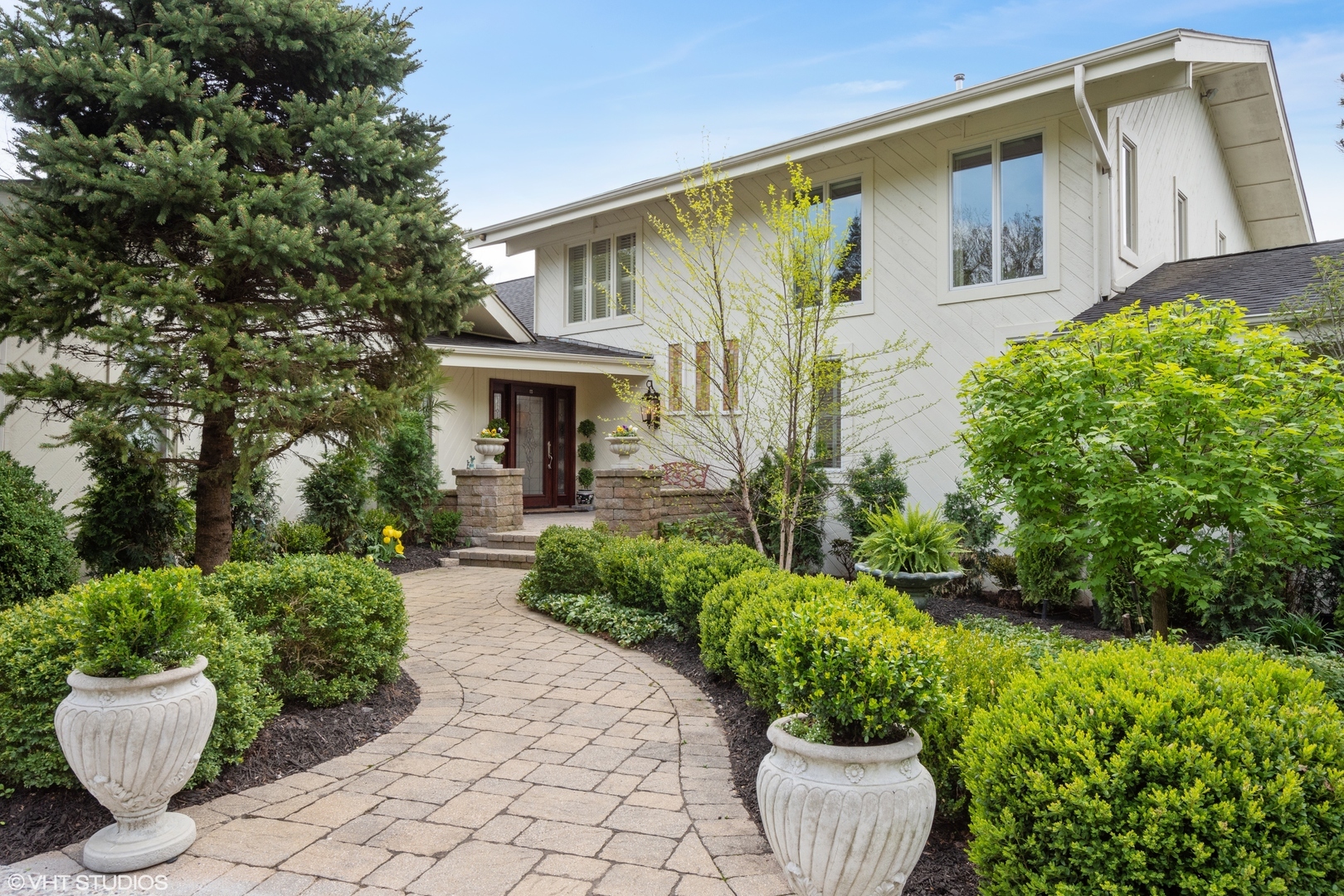 Property Photo: 306 Ridge Road IL 60010