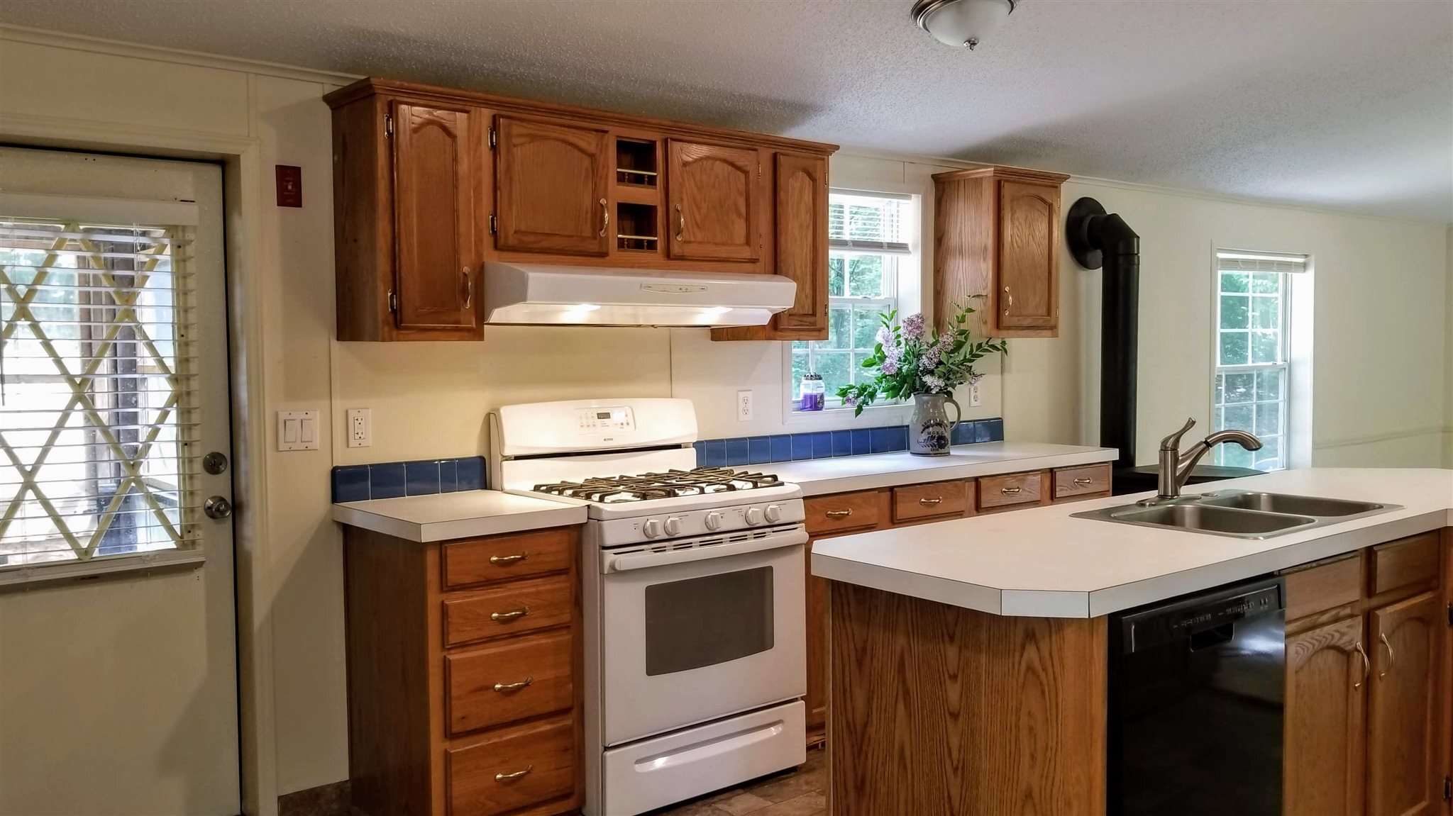Property Photo: 7 April Avenue NH 03873