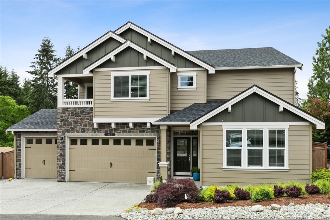 Property Photo: 307 Ashbury Court NW WA 98110