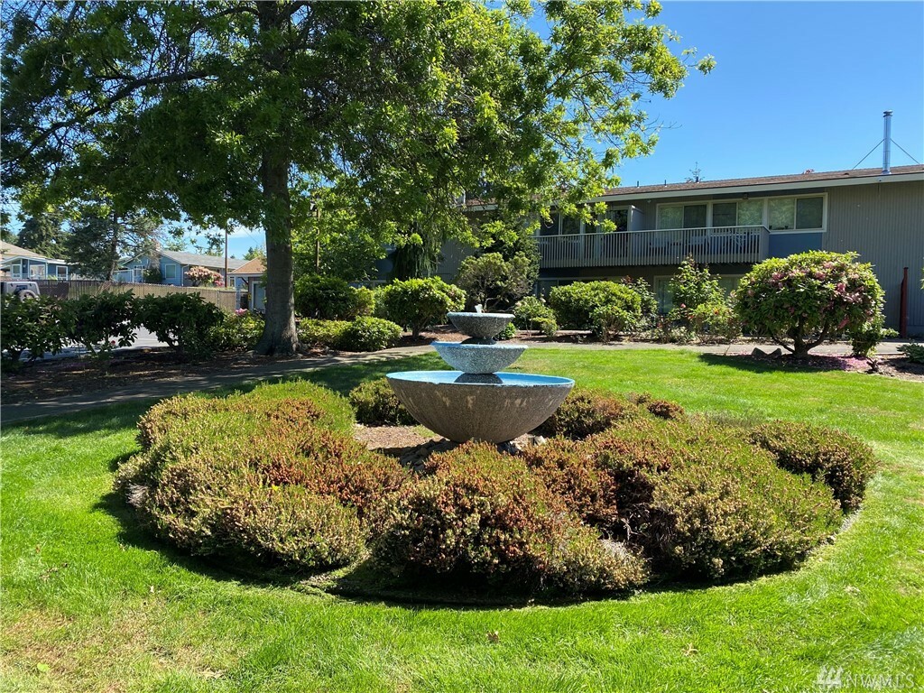 Property Photo: 9623 S 248th St D7 WA 98030