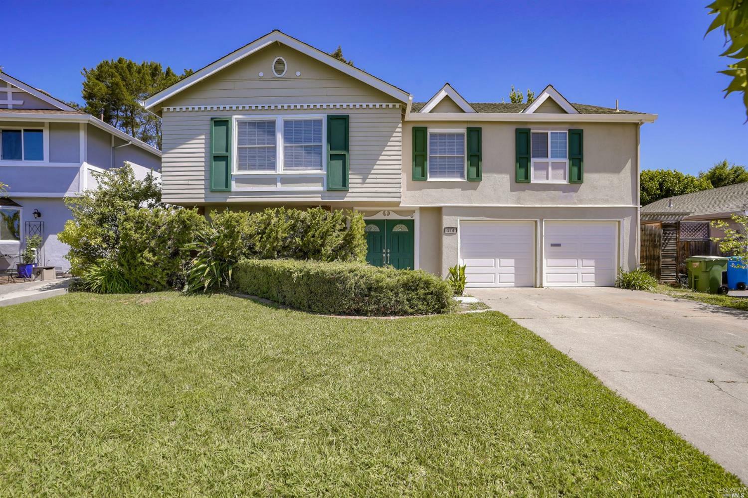 Property Photo:  174 San Felipe Way  CA 94945 