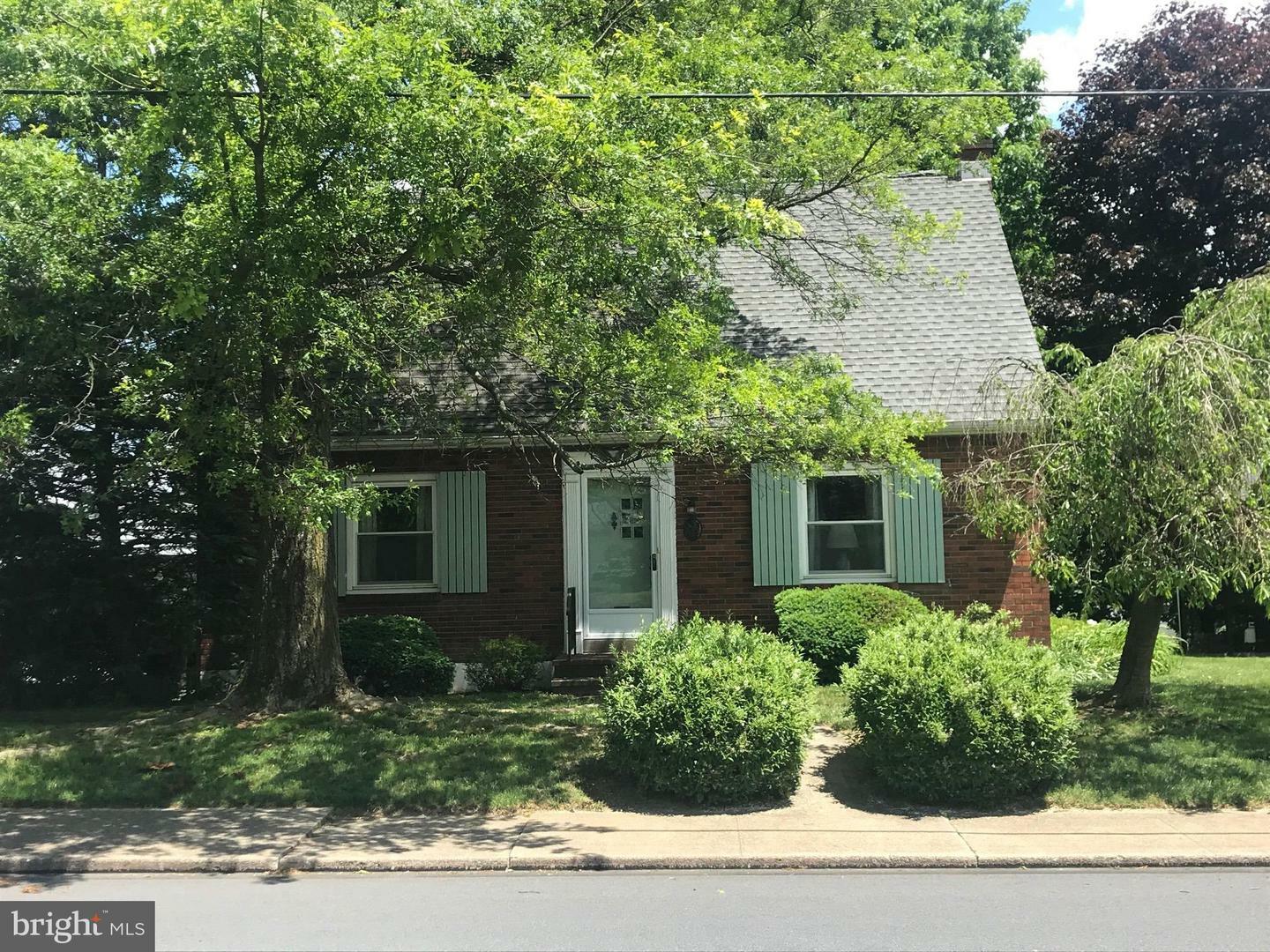 Property Photo: 415 N 5th Street PA 19526