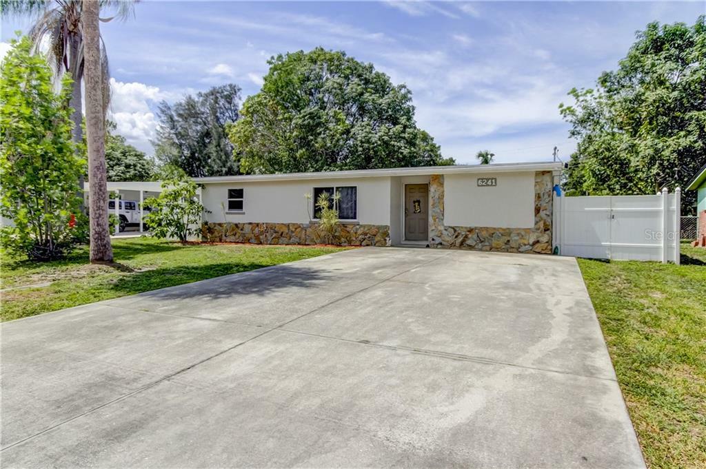 Property Photo:  6241 66th Avenue N  FL 33781 