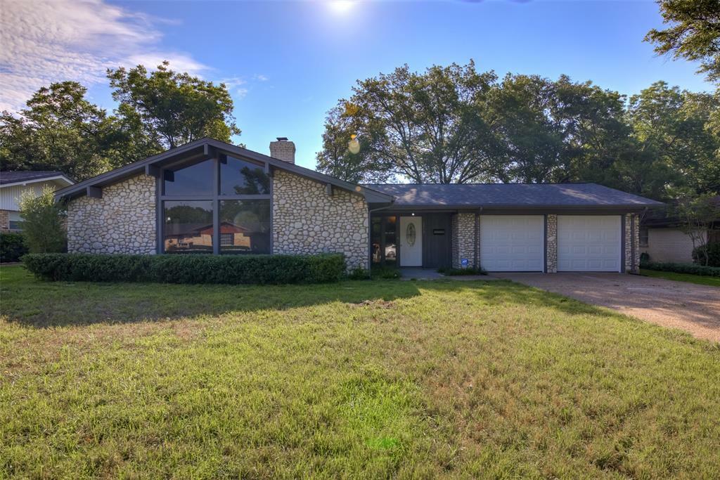 Property Photo: 3913 Sunnydale Drive TX 76116