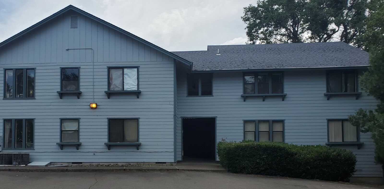 Property Photo:  925 N Rose Street  OR 97535 