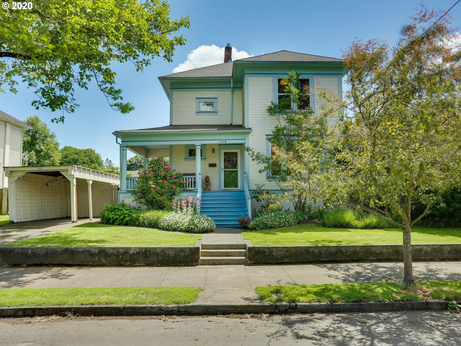 Property Photo:  7456 N Fiske Ave  OR 97203 